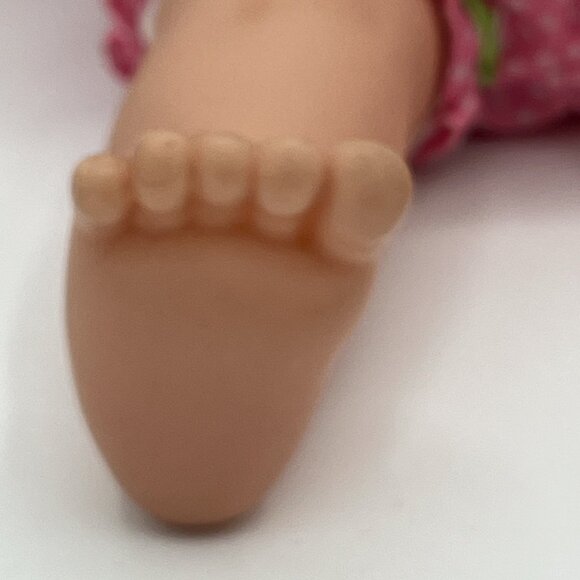 Strawberry Shortcake Berry Baby Blow Kiss & Giggles Doll 2007 Playmates READ TLC - Picture 8 of 16